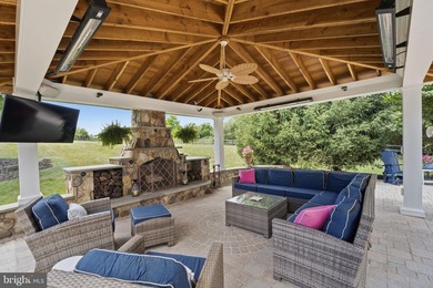 Rare opportunity in Raspberry Falls - only the second home - photo 8