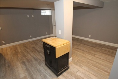 Easy First-Floor Living in Webster! Looking for first-floor - photo 12