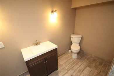 Easy First-Floor Living in Webster! Looking for first-floor - photo 16