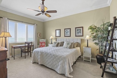 If you've been waiting for an END unit, PENTHOUSE condo with one - photo 18