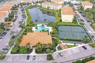 If you've been waiting for an END unit, PENTHOUSE condo with one - photo 47