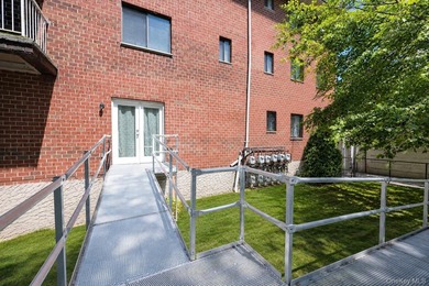 Rare opportunity to own an end-unit, ground-floor condo with a - photo 4