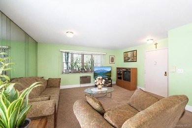 Rare opportunity to own an end-unit, ground-floor condo with a - photo 8