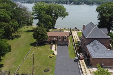 Lake Home Sale Pending in Antioch, Illinois