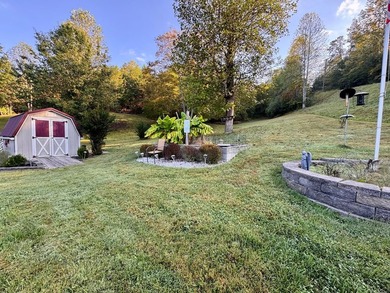 WELCOME HOME! This well-kept 3 bed 2 bath home is move in ready! - photo 8