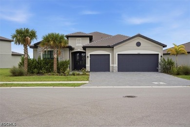 Welcome to Timber Creek! This beautifully maintained 3-bedroom - photo 1