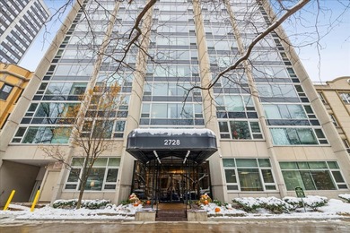 Lake Michigan - Cook County Condo Active Under Contract in Chicago Illinois