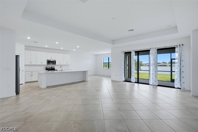 Welcome to Timber Creek! This beautifully maintained 3-bedroom - photo 4