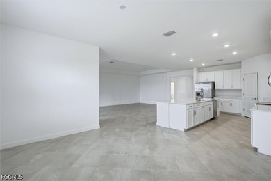 Welcome to Timber Creek! This beautifully maintained 3-bedroom - photo 8