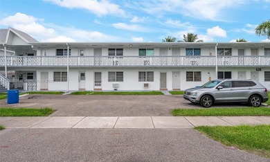 (private lake, pond, creek) Condo For Sale in Miami Gardens Florida