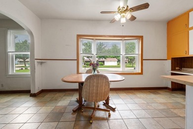 Located near parks, school, and UWGB this 3BR/1BA 1.5 story home - photo 6