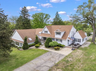 Lake Home For Sale in Twin Lakes, Wisconsin