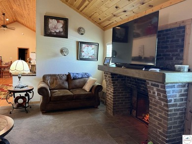 Looking for that optimal full-time home or weekend retreat? This - photo 11