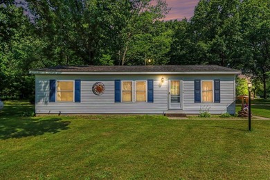 Move-in ready peace and tranquility await you! Situated on a - photo 18