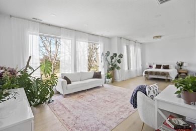 Welcome to 4212 Greenbrair, modern two-story home located in the - photo 29