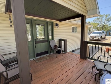 Looking for that optimal full-time home or weekend retreat? This - photo 34