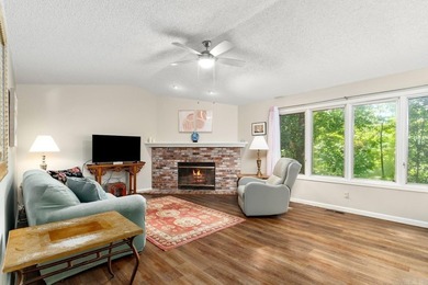 Rare find in Hot Springs Village! This golf-front property - photo 5