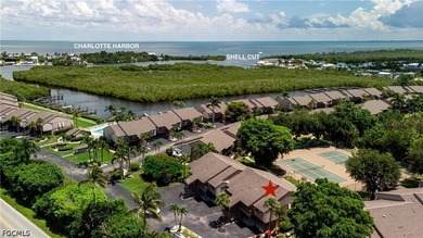 Welcome to this beautifully maintained 2-bedroom, 2-bathroom - photo 8