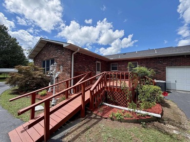 Beautiful Brick Home in Cave City, Arkansas | Prime Location & - photo 3