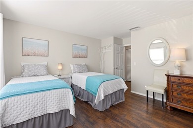 THIS IS IT!!! Cute, Charming & Full of Character! You will love - photo 12