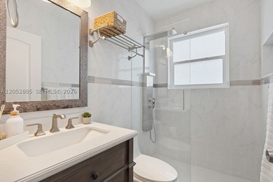 Beautifully reimagined residence in one of South Florida's most - photo 13