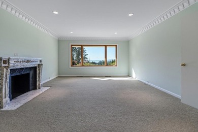 SINGLE LEVEL HOME. LOTS of usable Land to add ADU, Accessory - photo 13