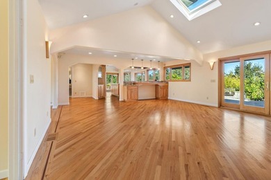 SINGLE LEVEL HOME. LOTS of usable Land to add ADU, Accessory - photo 18