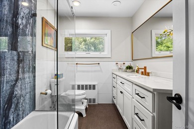 Situated down a long private driveway and set on a magnificent - photo 19