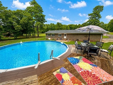 Welcome home to this beautifully maintained all-brick, 4-bedroom - photo 19