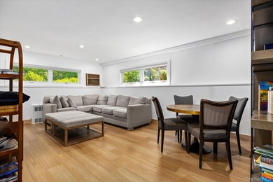 Situated down a long private driveway and set on a magnificent - photo 22