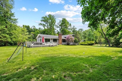 Situated down a long private driveway and set on a magnificent - photo 29