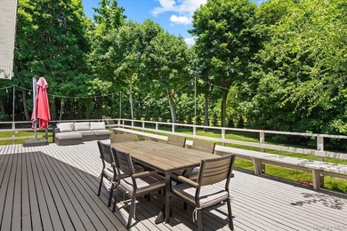 Situated down a long private driveway and set on a magnificent - photo 31