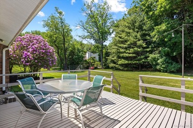 Situated down a long private driveway and set on a magnificent - photo 32