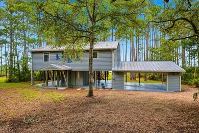 Introducing Bayshore Retreat - a rare 1.4-acre bayfront - photo 3