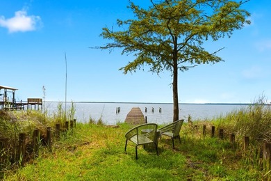 Introducing Bayshore Retreat - a rare 1.4-acre bayfront - photo 10