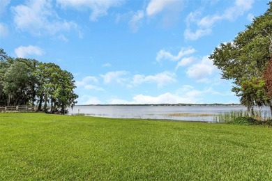 Virtually Staged. Welcome to this stunning ONE STORY Juniper Bay - photo 58