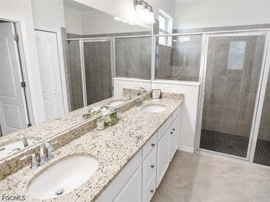 Welcome to this beautiful Alexander model by Lennar featuring 3 - photo 6