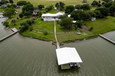 Lake Home For Sale in Groesbeck, Texas