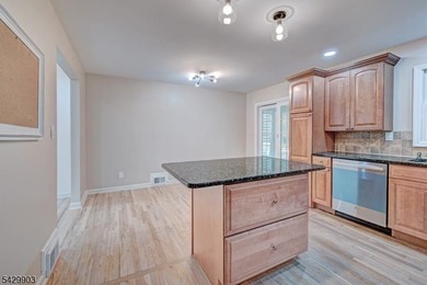 This is the home you have been waiting for! Well maintained 4 - photo 12