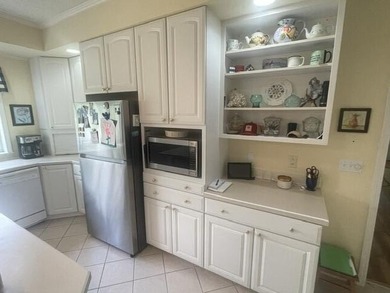 Well Maintained One Owner Custom Built Brick Home. Located Just - photo 14