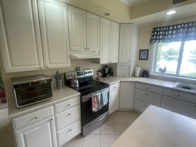 Well Maintained One Owner Custom Built Brick Home. Located Just - photo 15