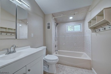 This is the home you have been waiting for! Well maintained 4 - photo 19