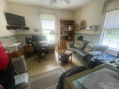 Well Maintained One Owner Custom Built Brick Home. Located Just - photo 32
