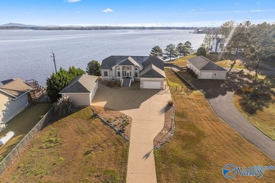 Luxury Weiss Lake waterfront estate offering 5,618 heated sq ft - photo 40