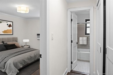 Step into this beautifully renovated 1-bedroom home and enjoy - photo 12