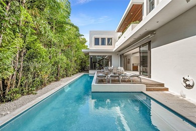 Turn-key, fully furnished, and behind the gates of North Bay - photo 15