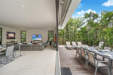 Turn-key, fully furnished, and behind the gates of North Bay - photo 16