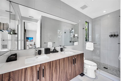 Turn-key, fully furnished, and behind the gates of North Bay - photo 29