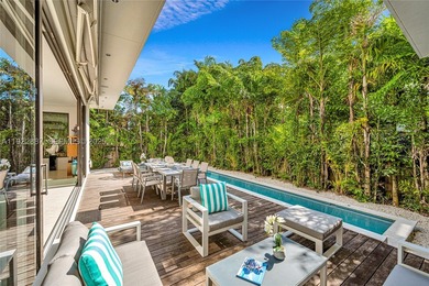 Turn-key, fully furnished, and behind the gates of North Bay - photo 44