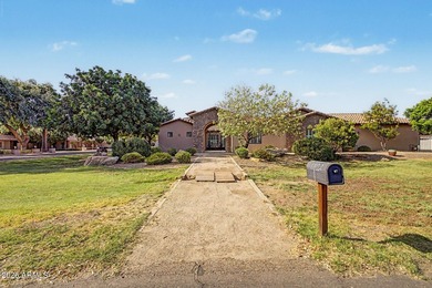 Resort-style estate on 0.82 acres in Gila Butte Estates -- no - photo 2